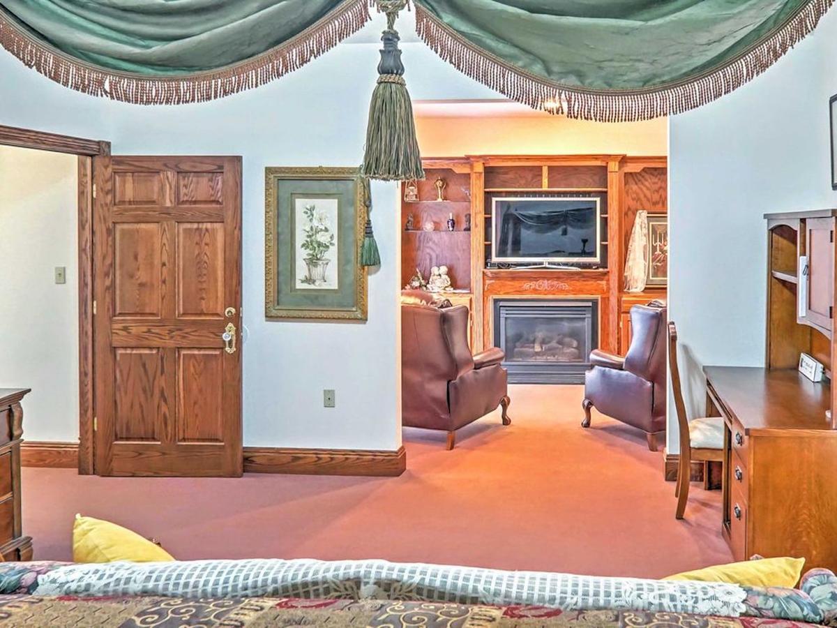 Lindsborg Rosberg House Bed & Breakfast エクステリア 写真