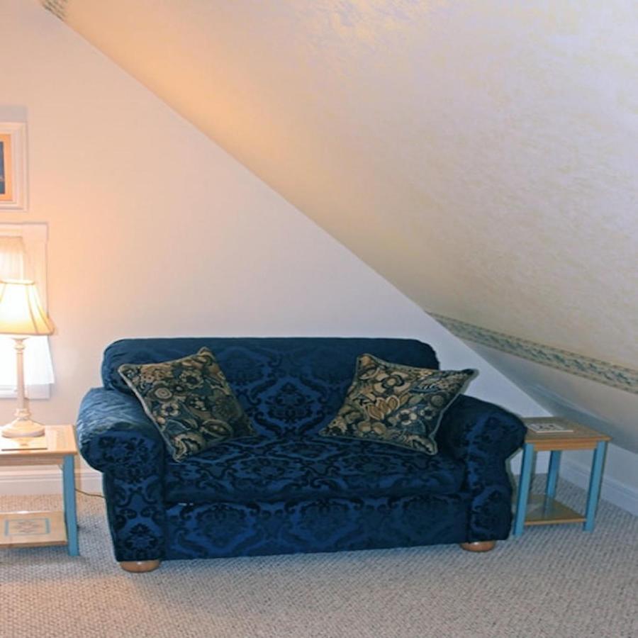Lindsborg Rosberg House Bed & Breakfast エクステリア 写真